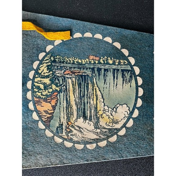 Vintage Niagara Falls Canada Felt Travel Tourist Pennant 27" - Picture 7 of 8